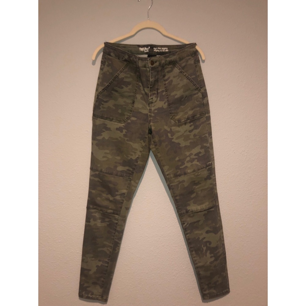 High Waisted Camo Mossimo Jeggings Size 6/28